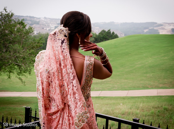 indian wedding gallery,outdoor photography,indian bride fashion