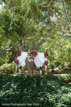 Fabulous indian wedding ceremony stage decor indian wedding ceremony,indian wedding ceremony floral and decor,mandap