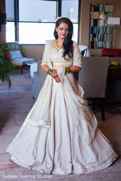 Gorgeous indian bride posing for photo shoot Gorgeous indian bride posing for photo shoot