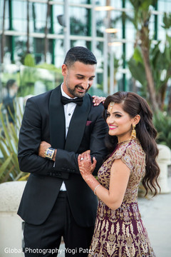Insanely beautiful indian bride and groom's photo session Insanely beautiful indian bride and groom's photo session