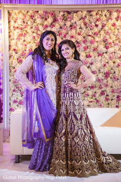 Don't miss this ravishing indian bride posing indian wedding reception,indian wedding reception photography,indian bride