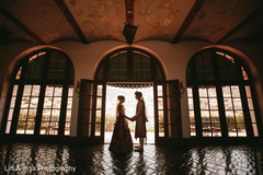 Stunning indian newlyweds capture Stunning indian newlyweds capture