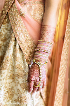 Lovely indian bride bangles Lovely indian bride bangles