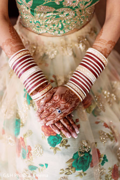 Lovely bridal bangles Lovely bridal bangles
