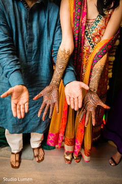Lovely indian couple showing hands capture Lovely indian couple showing hands capture