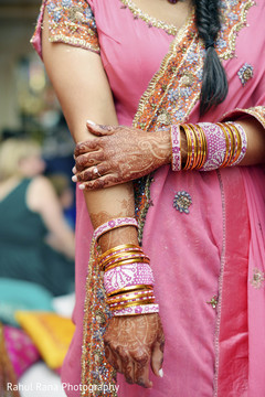 Dazzling indian bride's bangles Dazzling indian bride's bangles