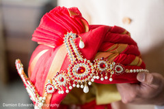 Spectacular red and gold turban Spectacular red and gold turban