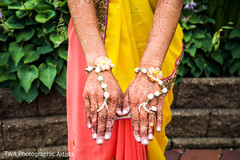 Lovely indian bride bracelets Lovely indian bride bracelets