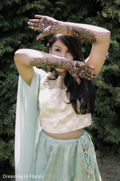 Beautiful bridal mehndi Beautiful bridal mehndi