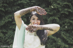 Beautiful bridal mehndi Beautiful bridal mehndi