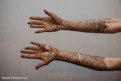 Perfect indian bridal mehndi art Perfect indian bridal mehndi art