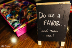 Sangeet favors Sangeet favors