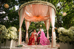Dreamy indian newlyweds photo shoot Dreamy indian newlyweds photo shoot