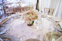 Dazzling tall floral centerpiece Dazzling tall floral centerpiece