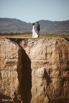 Astonishing indian couple photo session Astonishing indian couple photo session