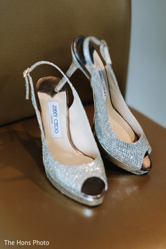 Phenomenal indian bride's shoes capture Phenomenal indian bride's shoes capture