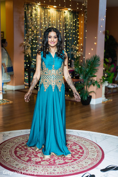 Gorgeous indian bride's portrait