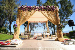 Astonishing mandap decor Astonishing mandap decor