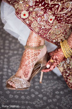 Phenomenal indian bride's shoes capture Phenomenal indian bride's shoes capture