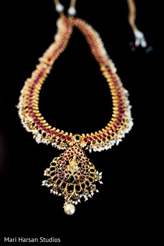 Indian bridal jewelry capture Indian bridal jewelry capture