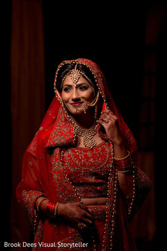 Majestic indian bride