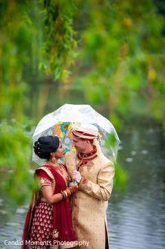 Perfect Indian bride and groom outdoor photo session. Perfect Indian bride and groom outdoor photo session.