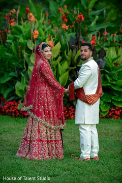 Cute indian bride and groom's first look capture Cute indian bride and groom's first look capture