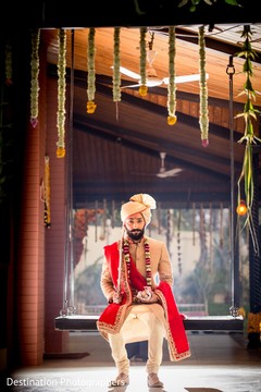 Take a look at this elegant indian groom Take a look at this elegant indian groom