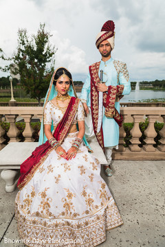 Sensational outdoor themed Indian couple's photo shoot. Sensational outdoor themed Indian couple's photo shoot.