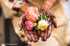 Marvelous portrait of Indian bride's henna art. Marvelous portrait of Indian bride's henna art.