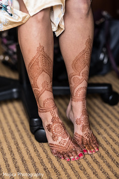 Wonderful Indian bride's feet henna art. Wonderful Indian bride's feet henna art.
