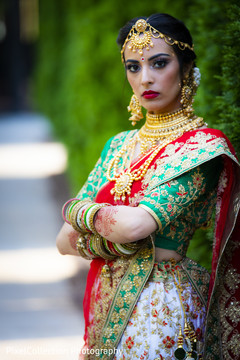 Dazzling indian bride's fashion idea Dazzling indian bride's fashion idea