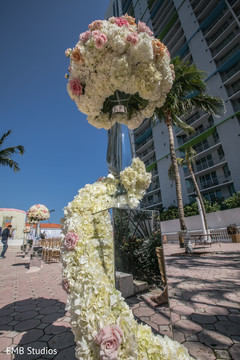 Marvelous Indian wedding ceremony flowers decor. Marvelous Indian wedding ceremony flowers decor.