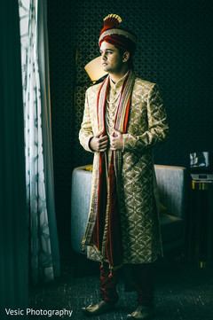 Elegant indian groom's wedding outfit Elegant indian groom's wedding outfit