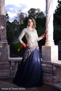 Enchanting Indian bride outdoors capture. Enchanting Indian bride outdoors capture.