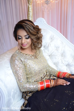 Enchanting Indian bride's capture. Enchanting Indian bride's capture.