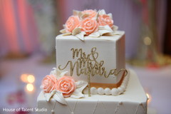 Personalized Indian wedding cake golden decoration. Personalized Indian wedding cake golden decoration.