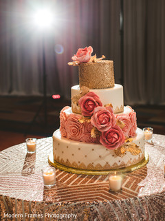 Fabulous indian wedding cake Fabulous indian wedding cake
