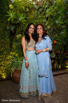 Gorgeus Indian bride with parent capture. Gorgeus Indian bride with parent capture.