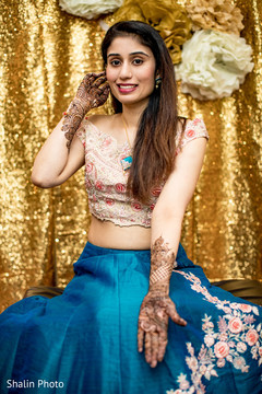 Incredible Indian bridal mehndi art. Incredible Indian bridal mehndi art.