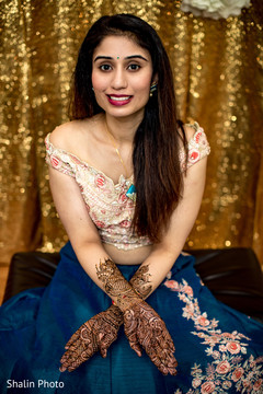 Lovely Indian bride with her mehndi art capture. Lovely Indian bride with her mehndi art capture.