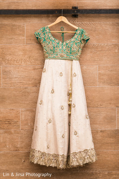 Indian bride's wedding lengha Indian bride's wedding lengha