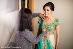 Don't miss this indian beauty getting ready for her wedding day. Don't miss this indian beauty getting ready for her wedding day.