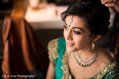 See the Final touch ups for this charming indian bride. See the Final touch ups for this charming indian bride.