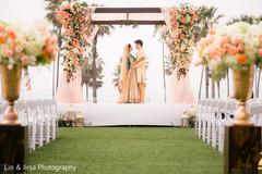 Heartwarming indian bride and groom photography Heartwarming indian bride and groom photography