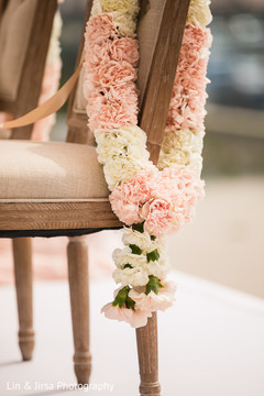 Flower garland capture Flower garland capture