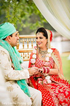 Maharani getting wedding ring from groom. Maharani getting wedding ring from groom.