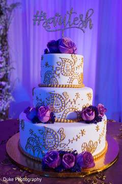 Magnificent Indian wedding cake decor. Magnificent Indian wedding cake decor.