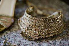 Stunning golden kundan Stunning golden kundan