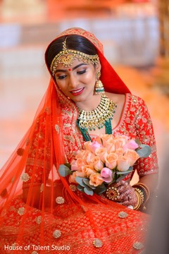 Astonishing indian bridal bouquet Astonishing indian bridal bouquet